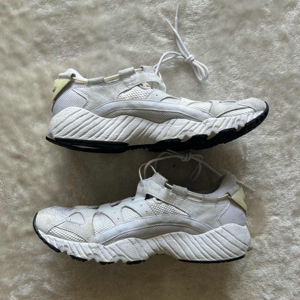 White ASICS Sneakers - Picture 7 of 9